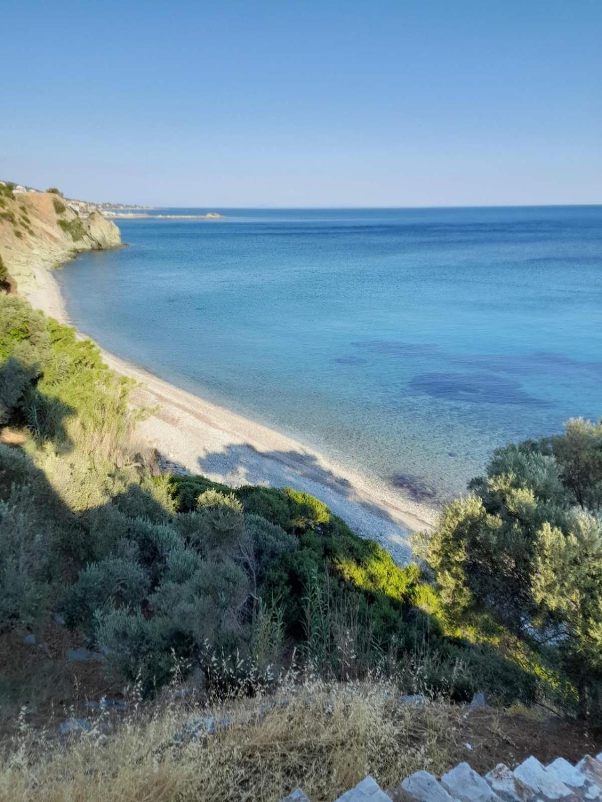 Δωμάτια Κόκκινος Πύργος Plomari Екстериор снимка