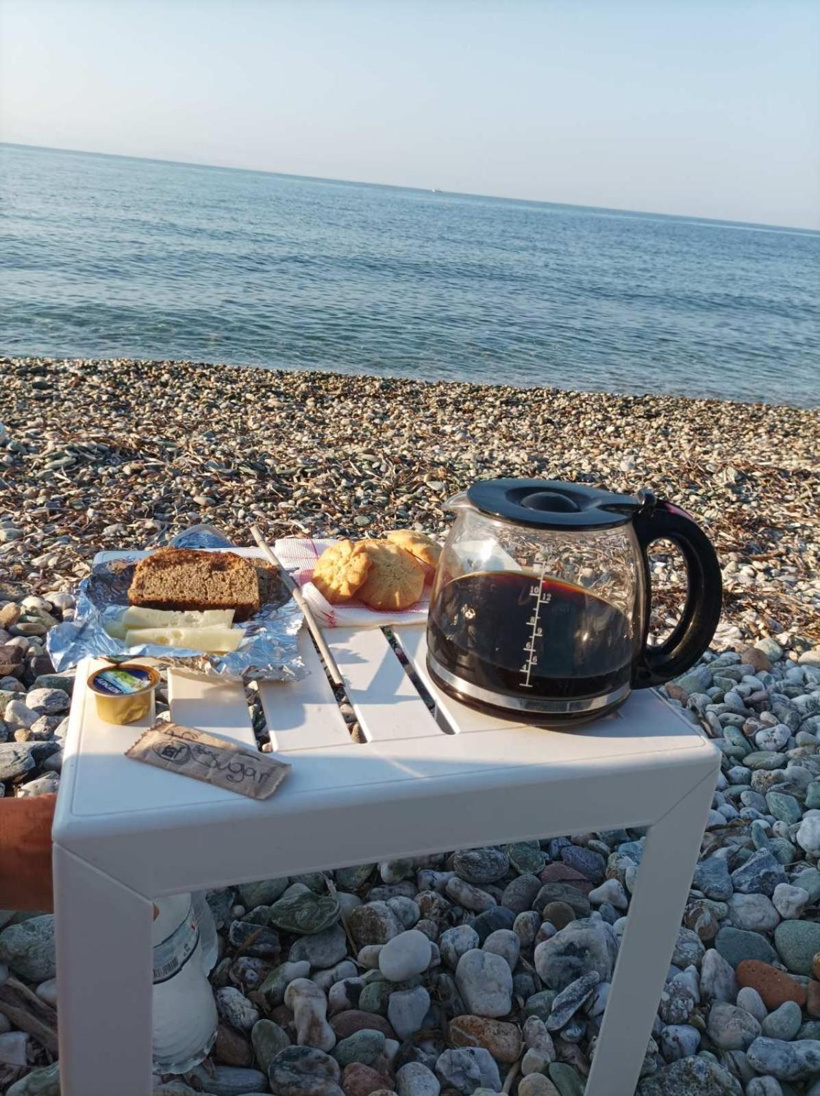 Δωμάτια Κόκκινος Πύργος Plomari Екстериор снимка