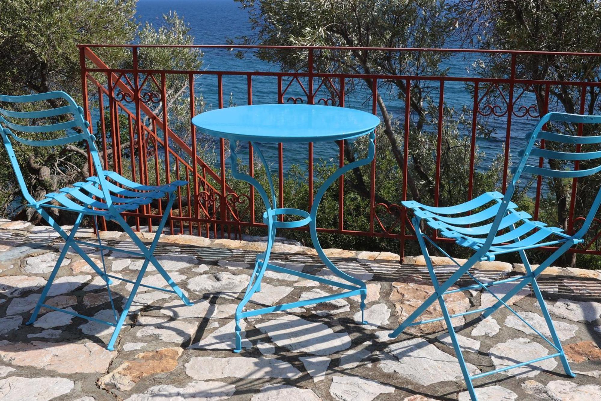 Δωμάτια Κόκκινος Πύργος Plomari Екстериор снимка